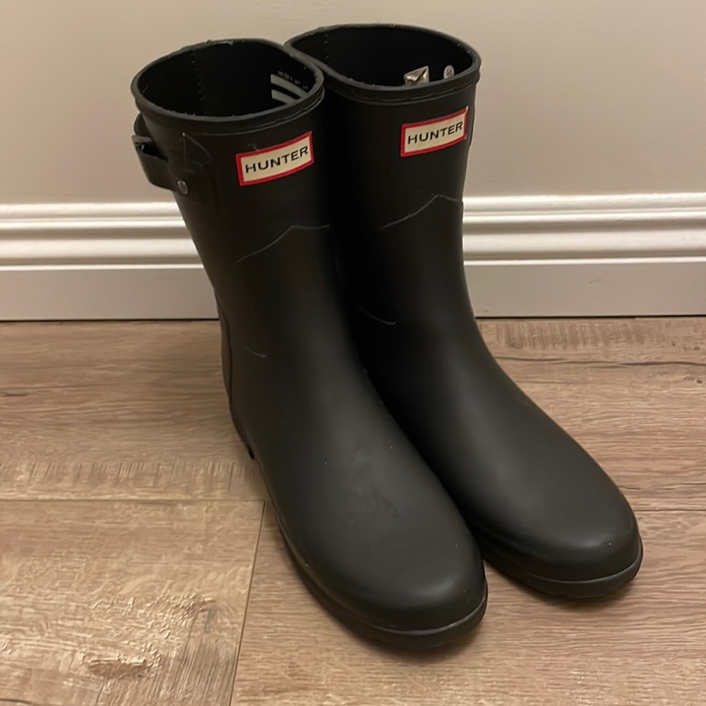HUNTER BOOTS!!! Women’s size 9!!